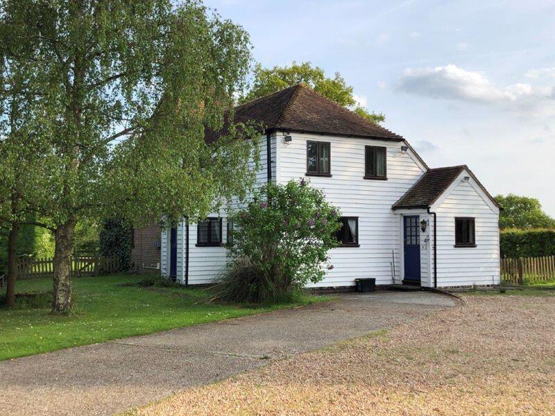 3 bed Country House for rent in Smarden. From Lambert & Foster Ltd - Cranbrook