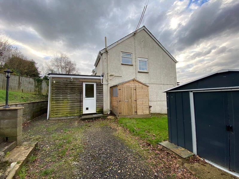 1 bed 1st Floor Flat for rent in Horsmonden. From Lambert & Foster Ltd - Paddock Wood