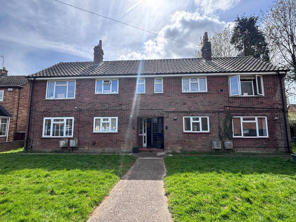 1 bed 1st Floor Flat for rent in Tonbridge. From Lambert & Foster Ltd - Paddock Wood