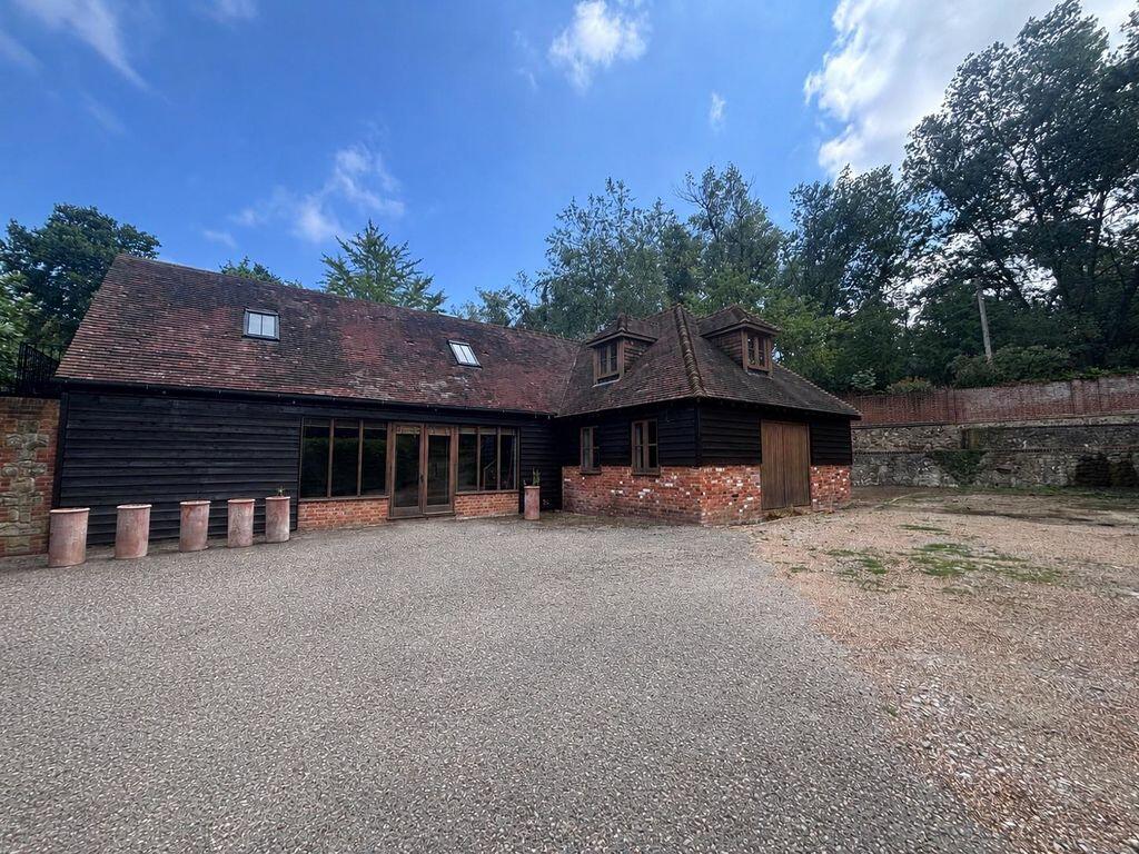 4 bed Detached for rent in East Peckham. From Lambert & Foster Ltd - Paddock Wood 4 bed Detached for rent in East Peckham. From Lambert & Foster Ltd - Paddock Wood