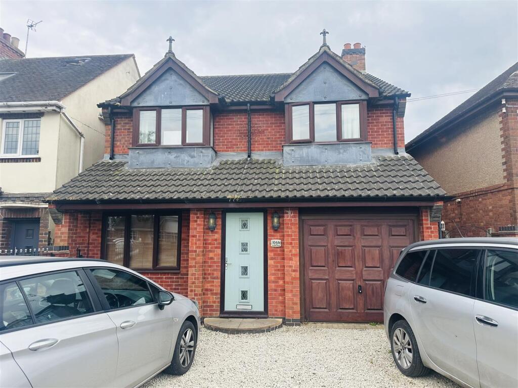 4 bed Detached for rent in Hartshill. From Pointons - Nuneaton