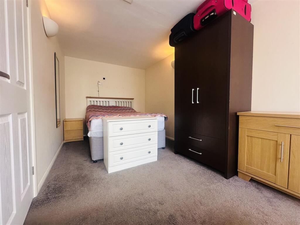 3 bed Detached for rent in Hartshill. From Pointons - Nuneaton