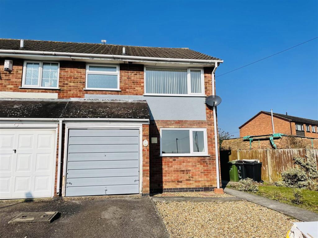 3 bed Semi Detached for rent in Hartshill. From Pointons - Nuneaton