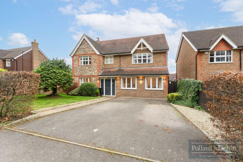 5 bed Detached for rent in Purley. From Pollard Machin - Sanderstead