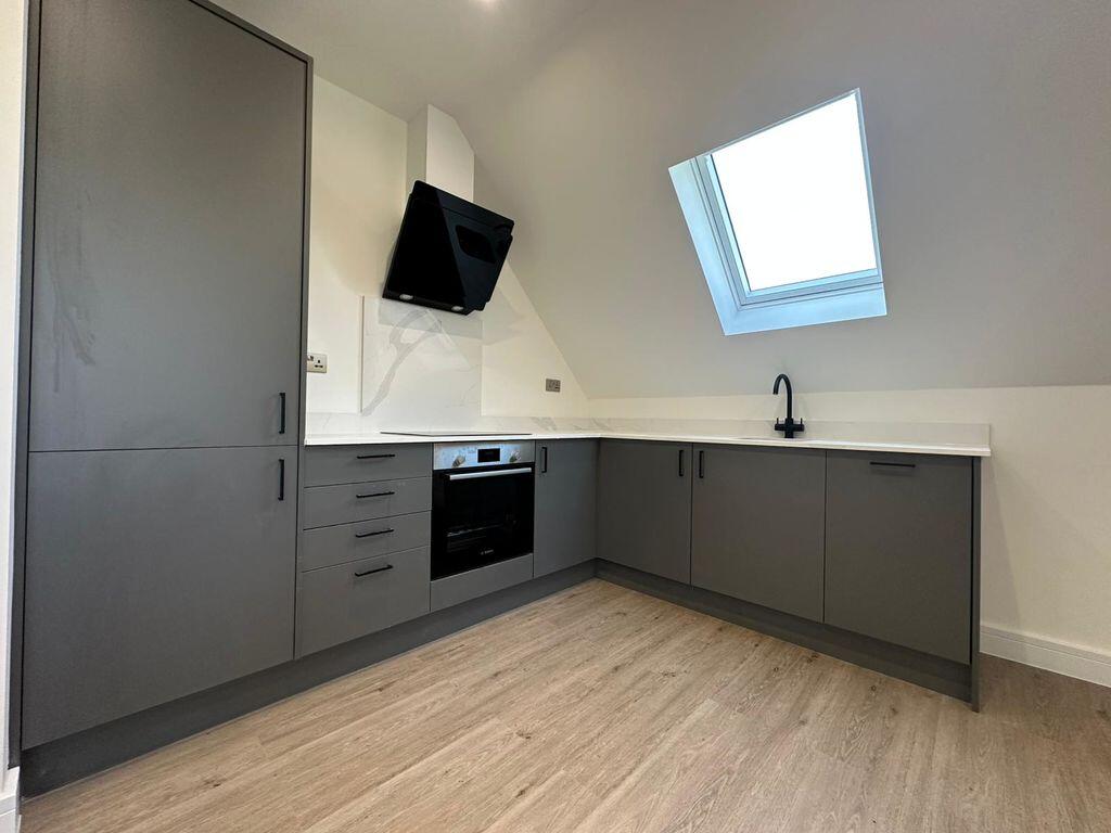 2 bed 1st Floor Flat for rent in Whyteleafe. From Pollard Machin - Sanderstead 2 bed 1st Floor Flat for rent in Whyteleafe. From Pollard Machin - Sanderstead