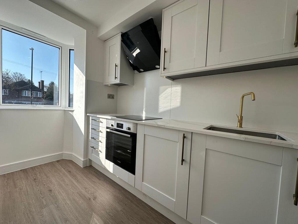 4 bed Mid Terraced House for rent in Whyteleafe. From Pollard Machin - Sanderstead 4 bed Mid Terraced House for rent in Whyteleafe. From Pollard Machin - Sanderstead