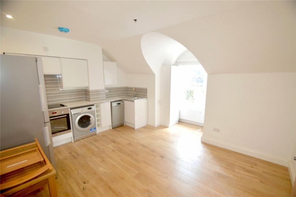 3 bed Apartment for rent in London. From Streets Ahead - Crystal Palace