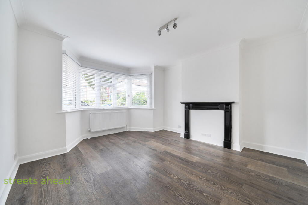 3 bed Mid Terraced House for rent in Penge. From Streets Ahead - Crystal Palace