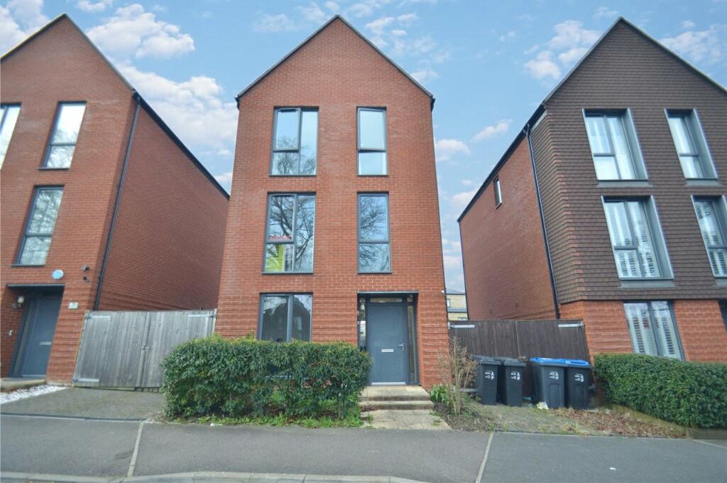 3 bed Detached House for rent in Coulsdon. From Streets Ahead - Purley