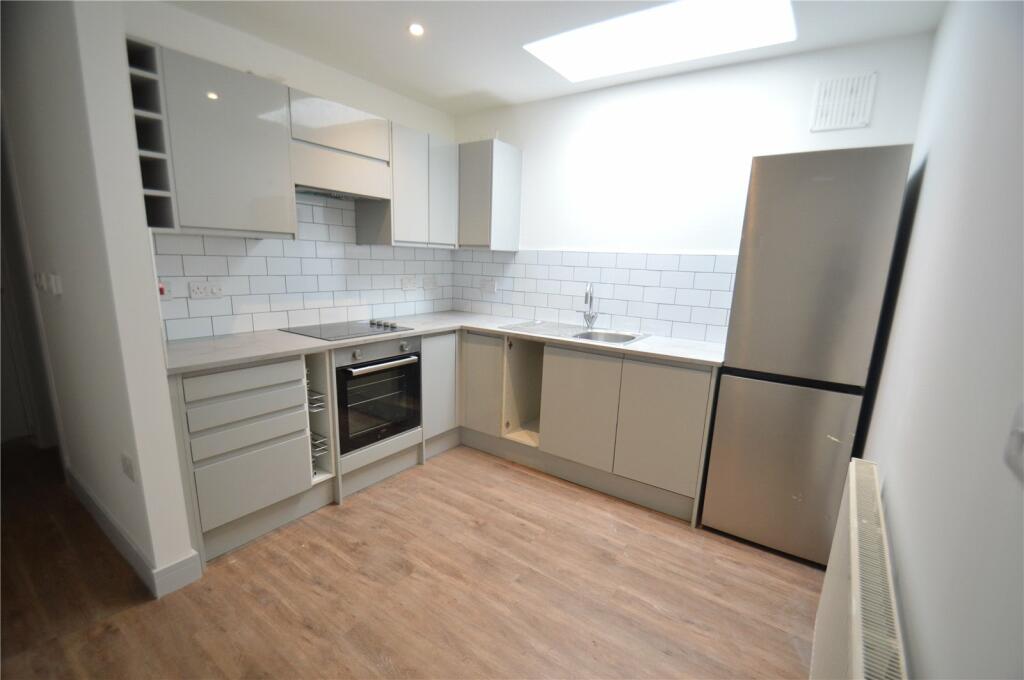 1 bed Apartment for rent in Caterham. From Streets Ahead - Purley