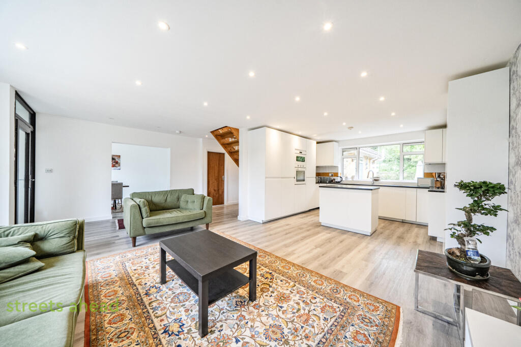 4 bed Bungalow for rent in Purley. From Streets Ahead - Purley