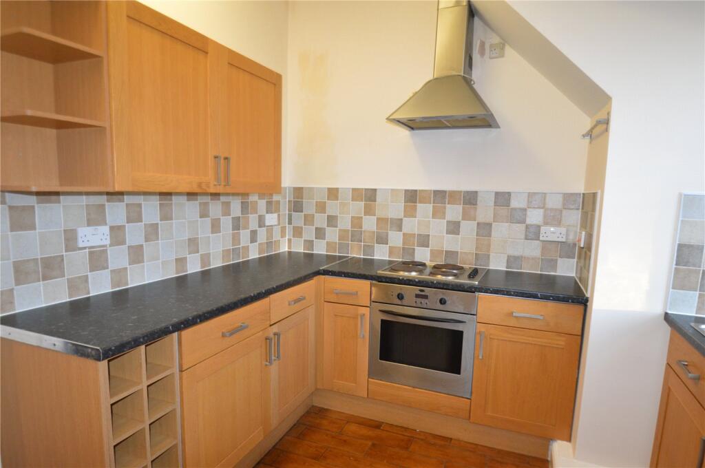 4 bed Apartment for rent in Purley. From Streets Ahead - Purley