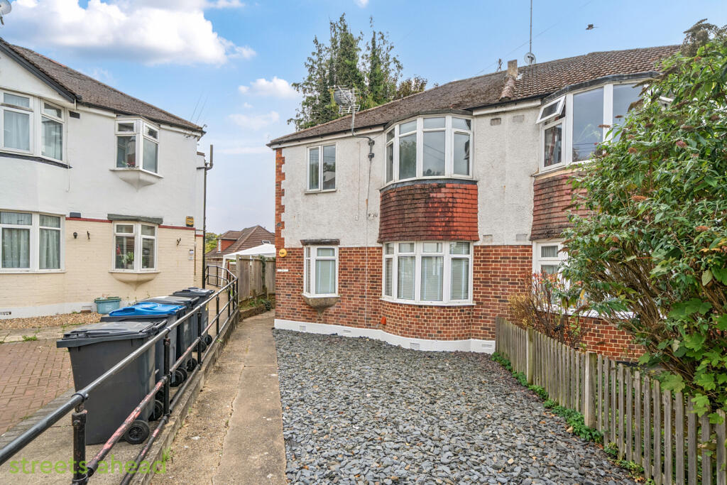 2 bed End of Terrace for rent in Purley. From Streets Ahead - Purley