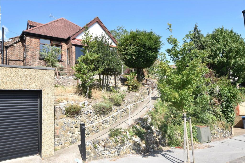 2 bed Bungalow for rent in Purley. From Streets Ahead - Purley