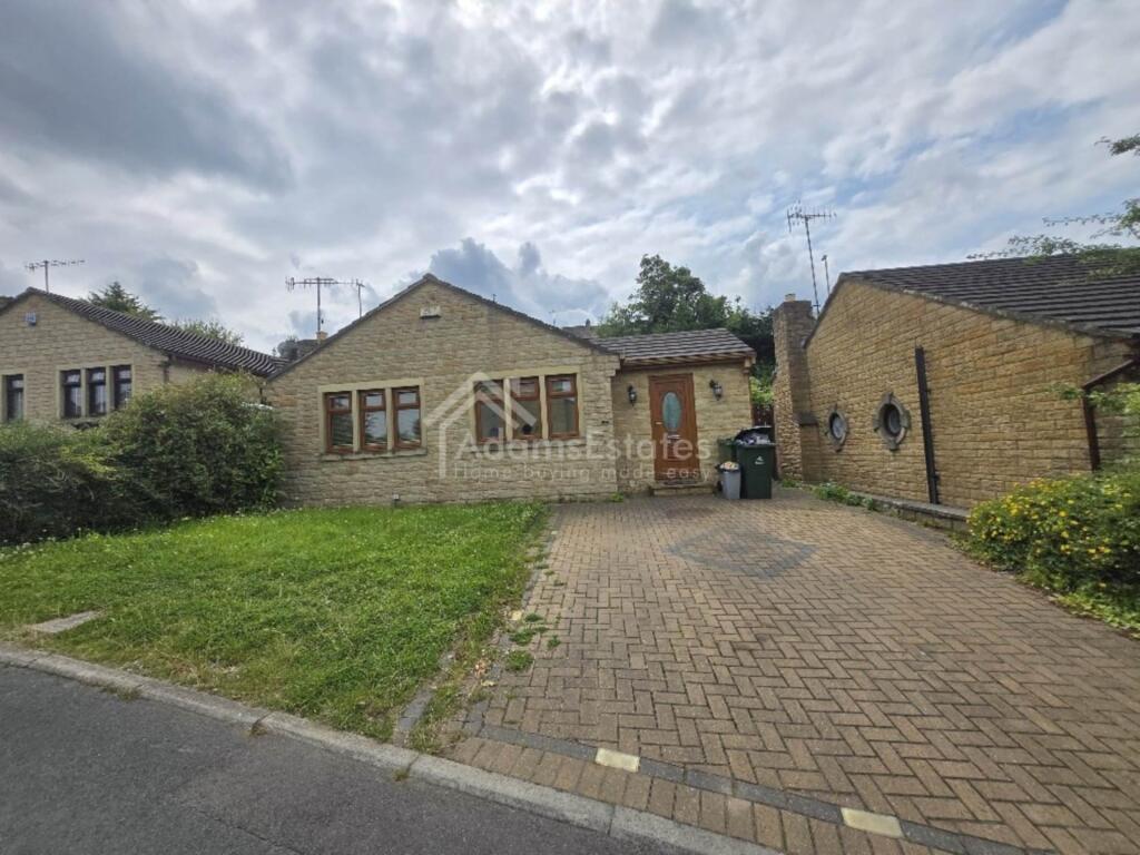 3 bed Detached bungalow for rent in Briestfield. From Adams Estates - Dewsbury