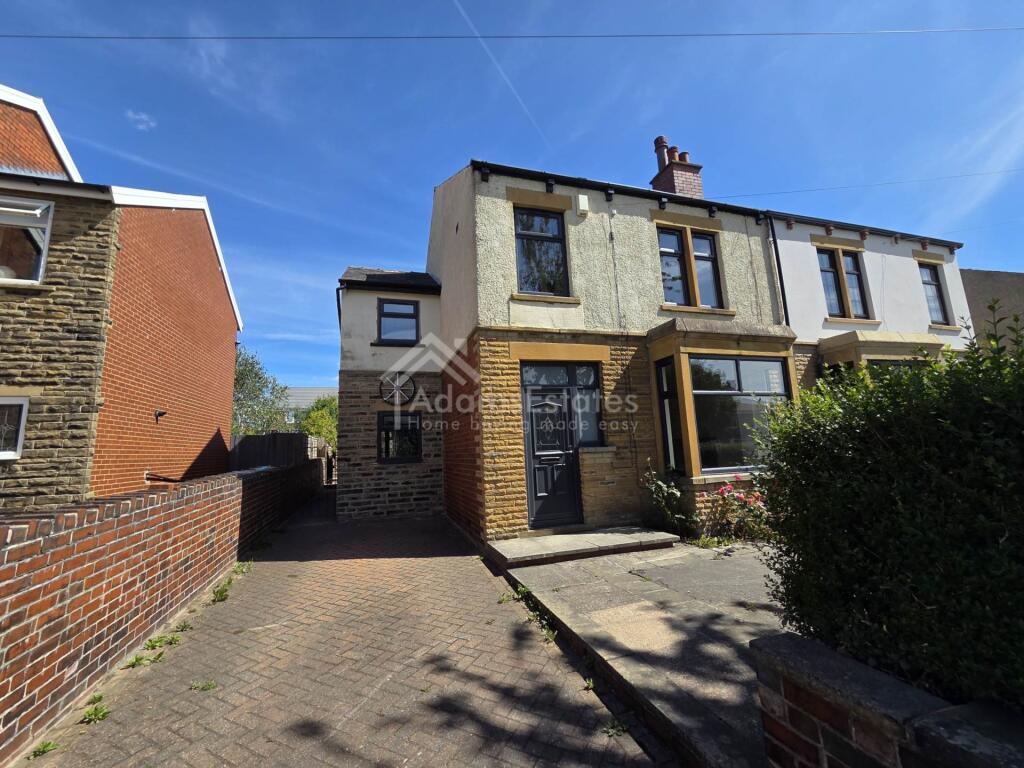 4 bed Semi Detached for rent in Briestfield. From Adams Estates - Dewsbury