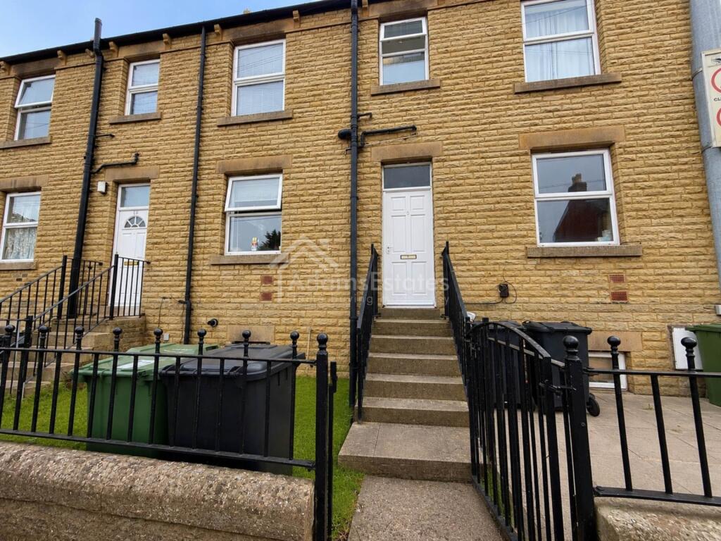 2 bed Mid Terraced House for rent in Dewsbury. From Adams Estates - Dewsbury
