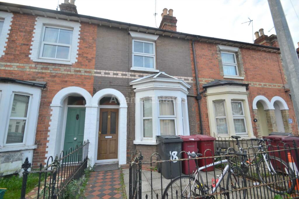 6 bed Mid Terraced House for rent in Reading. From Adams Estates - Reading