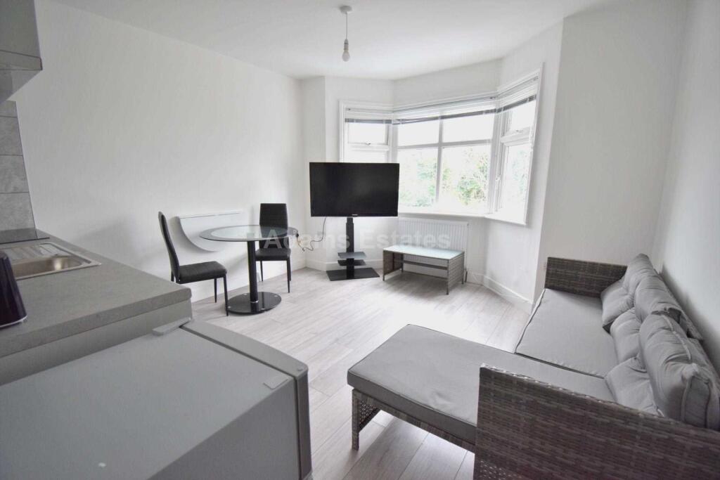 1 bed 1st Floor Flat for rent in Sulham. From Adams Estates - Reading