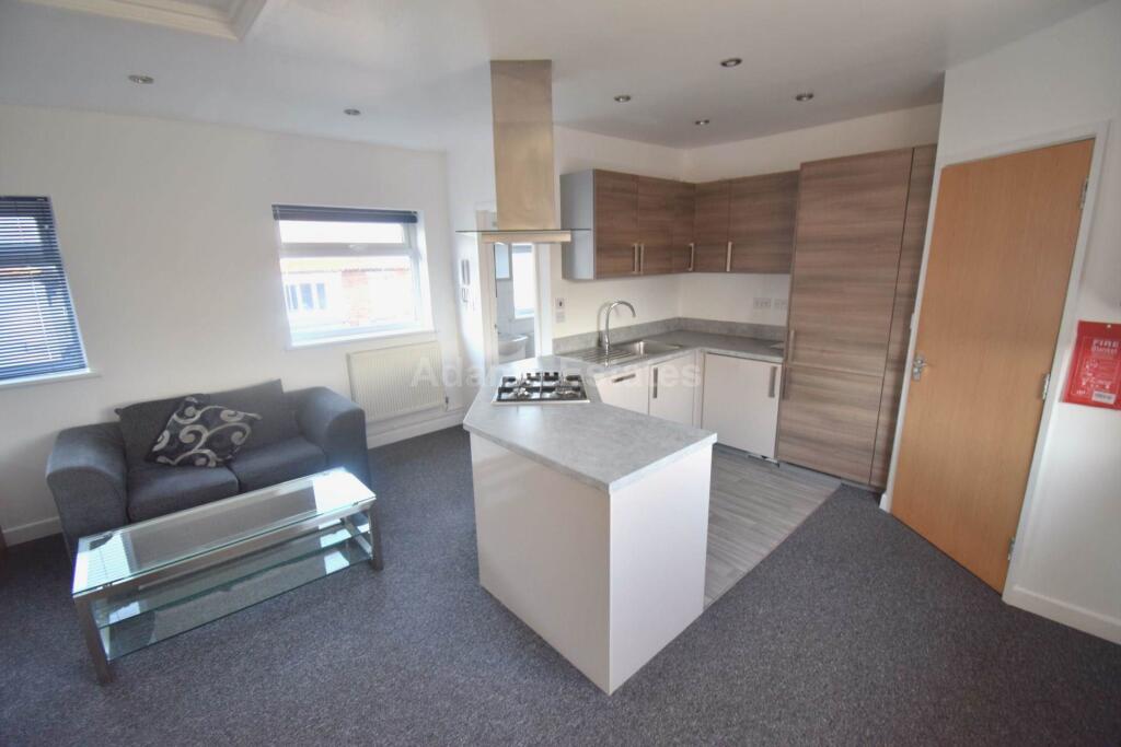 2 bed 1st Floor Flat for rent in Pangbourne. From Adams Estates - Reading