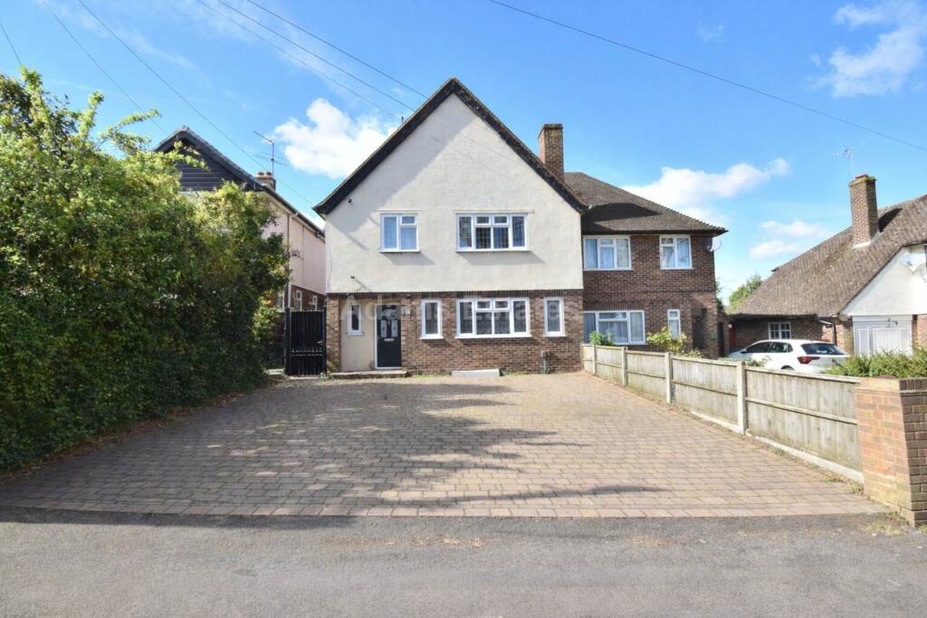 3 bed Semi Detached for rent in Reading. From Adams Estates - Reading
