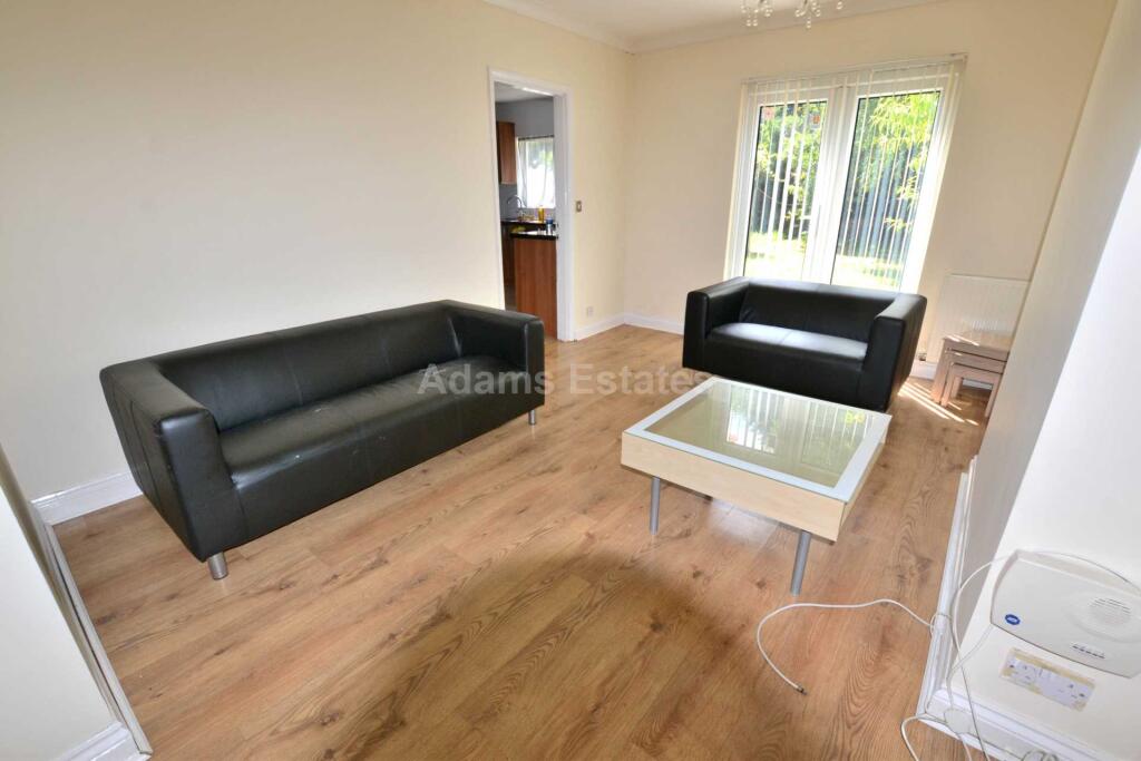 3 bed Semi Detached for rent in Shinfield. From Adams Estates - Reading