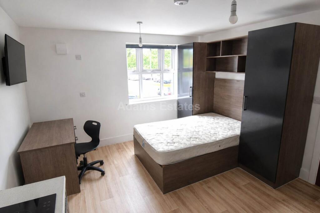 4 bed Studio for rent in Arborfield. From Adams Estates - Reading