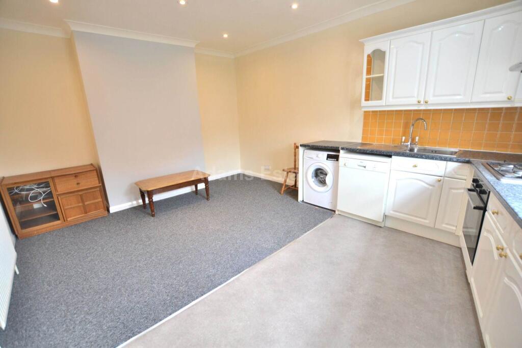 2 bed 1st Floor Flat for rent in Reading. From Adams Estates - Reading 2 bed 1st Floor Flat for rent in Reading. From Adams Estates - Reading