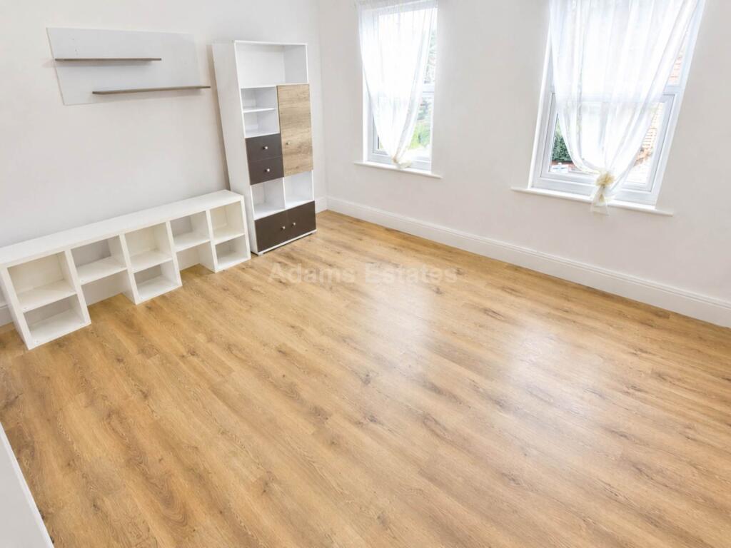 2 bed 1st Floor Flat for rent in Reading. From Adams Estates - Reading 2 bed 1st Floor Flat for rent in Reading. From Adams Estates - Reading
