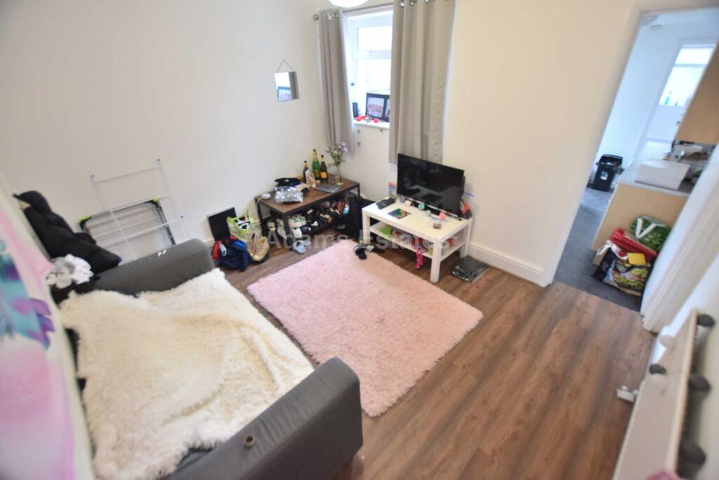 3 bed Mid Terraced House for rent in Reading. From Adams Estates - Reading