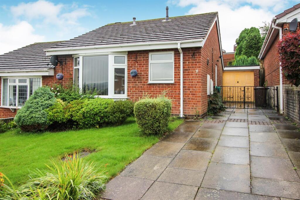 2 bed Semi-detached bungalow for rent in Cheddleton. From Whittaker & Biggs - Leek