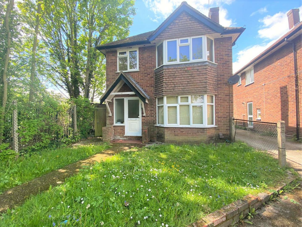 4 bed Detached House for rent in Uxbridge. From CAMERON ESTATE AGENTS