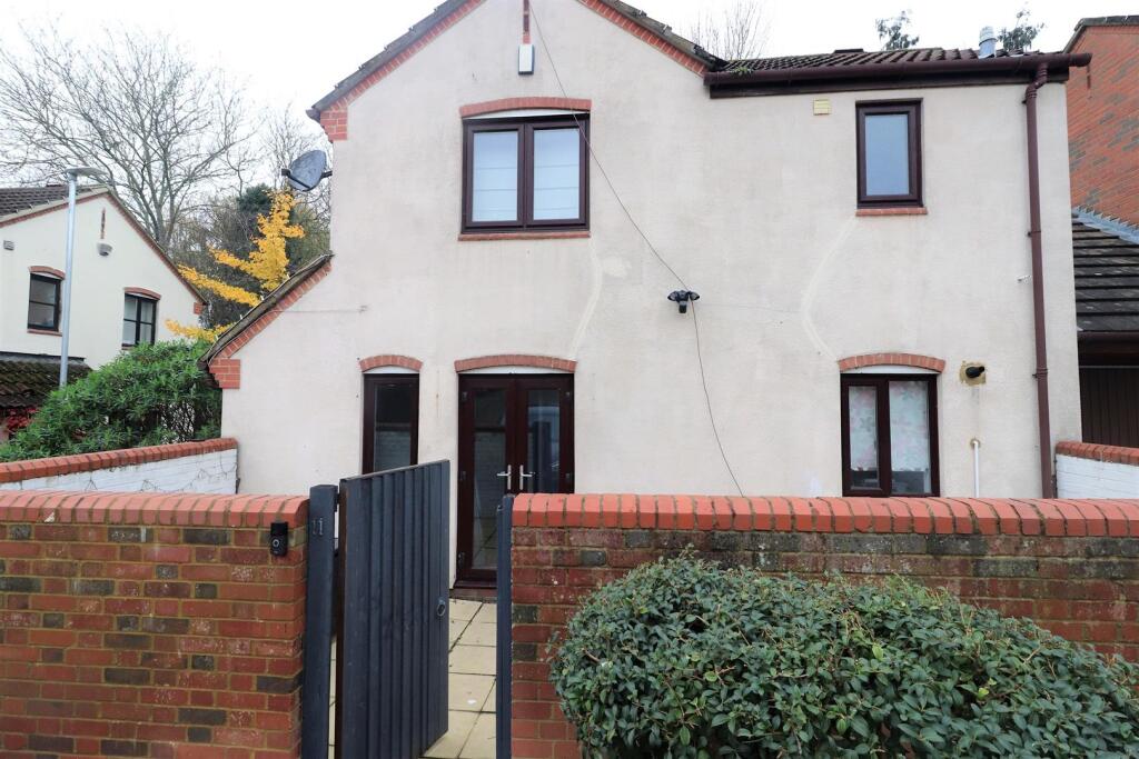 1 bed Detached for rent in Uxbridge. From CAMERON ESTATE AGENTS 1 bed Detached for rent in Uxbridge. From CAMERON ESTATE AGENTS