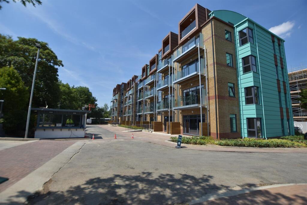 1 bed Apartment for rent in Uxbridge. From CAMERON ESTATE AGENTS