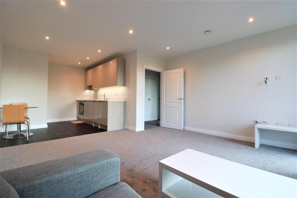 1 bed Apartment for rent in Uxbridge. From CAMERON ESTATE AGENTS