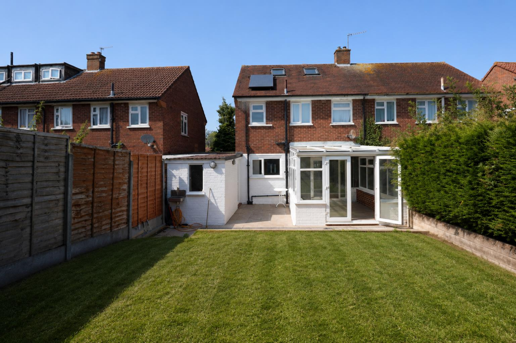 3 bed Semi Detached for rent in Uxbridge. From CAMERON ESTATE AGENTS