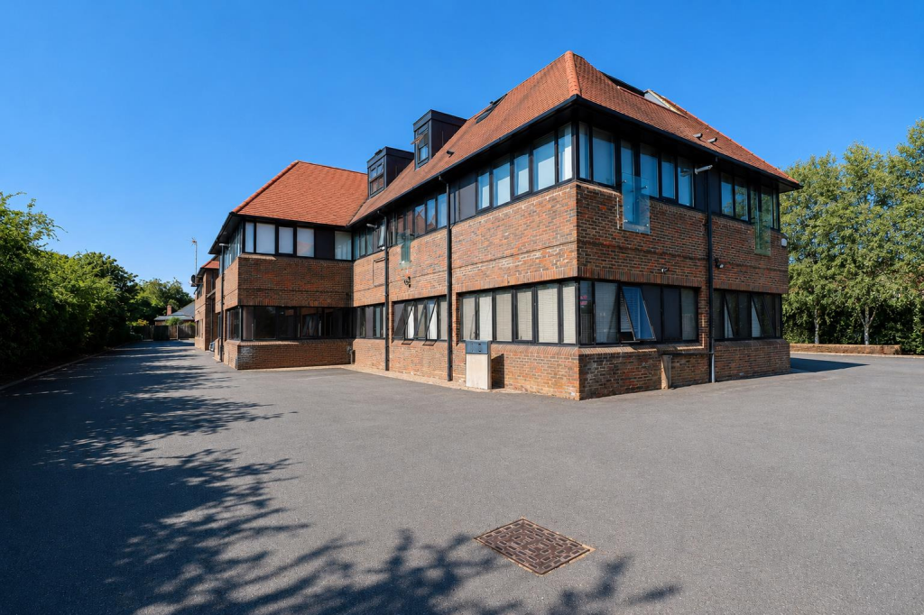 2 bed Apartment for rent in Stokenchurch. From CAMERON ESTATE AGENTS 2 bed Apartment for rent in Stokenchurch. From CAMERON ESTATE AGENTS