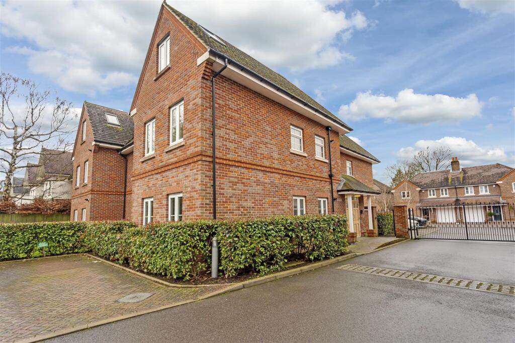 2 bed Apartment for rent in Banstead. From Williams Harlow 2 bed Apartment for rent in Banstead. From Williams Harlow