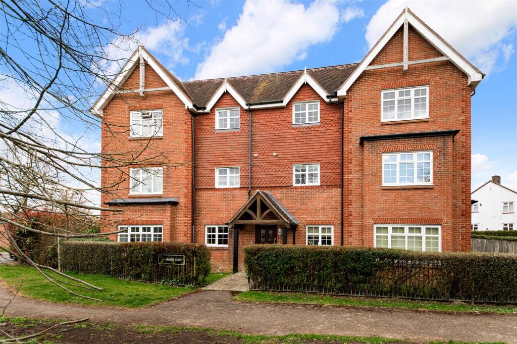 1 bed Apartment for rent in Banstead. From Williams Harlow