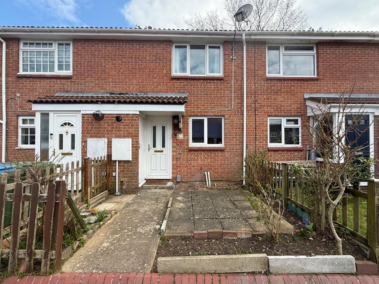 2 bed Mid Terraced House for rent in Fareham. From Pearsons Estate Agents - Fareham
