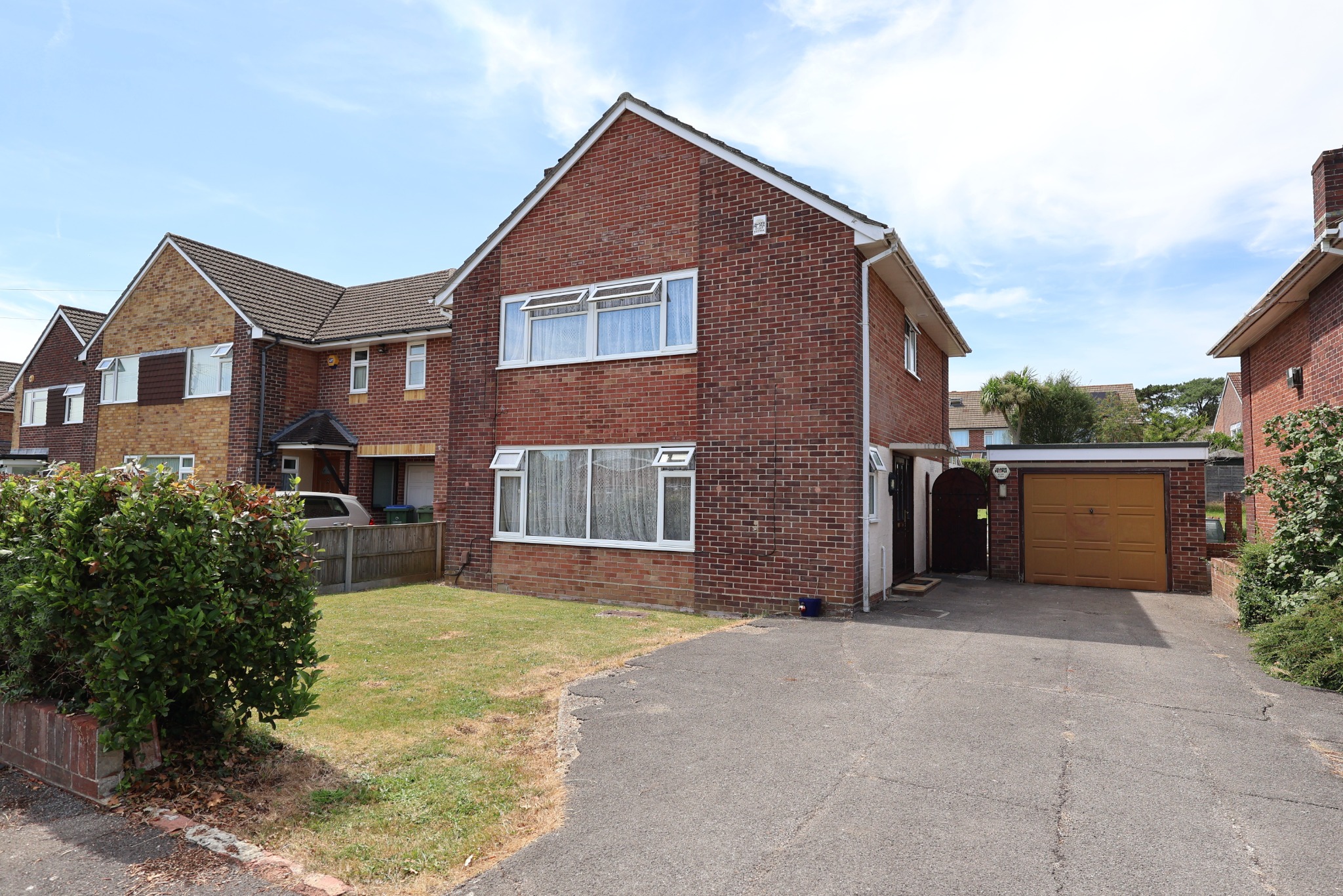 4 bed Detached for rent in Fareham. From Pearsons Estate Agents - Fareham