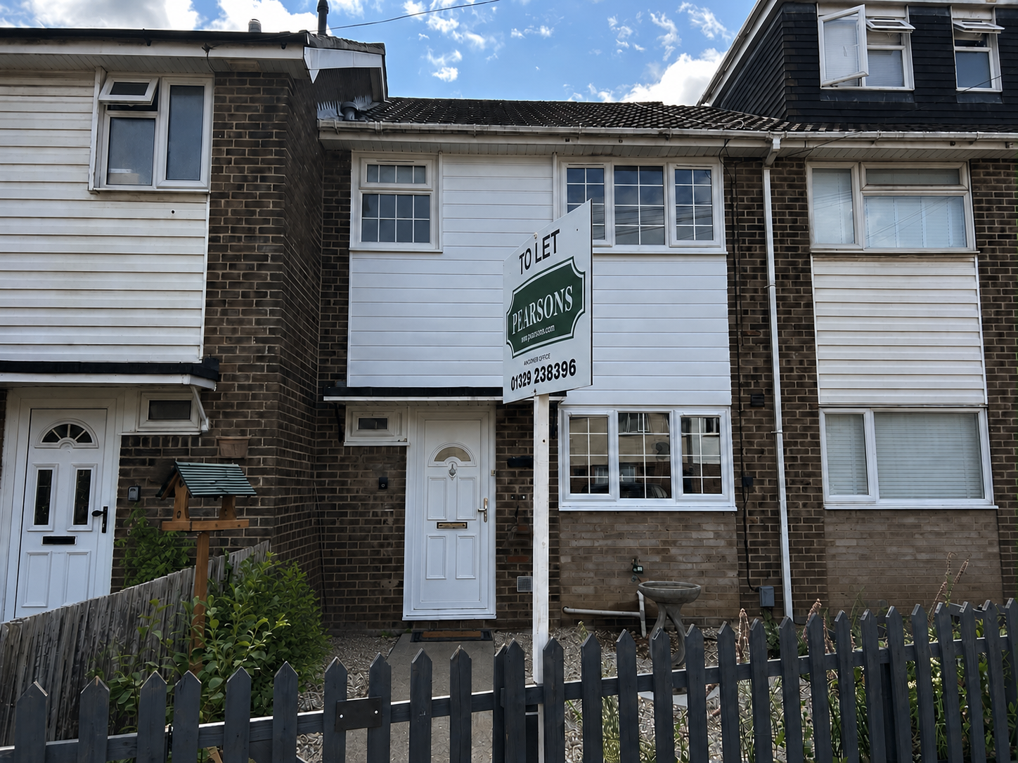 3 bed Mid Terraced House for rent in Peel Common. From Pearsons Estate Agents - Fareham 3 bed Mid Terraced House for rent in Peel Common. From Pearsons Estate Agents - Fareham