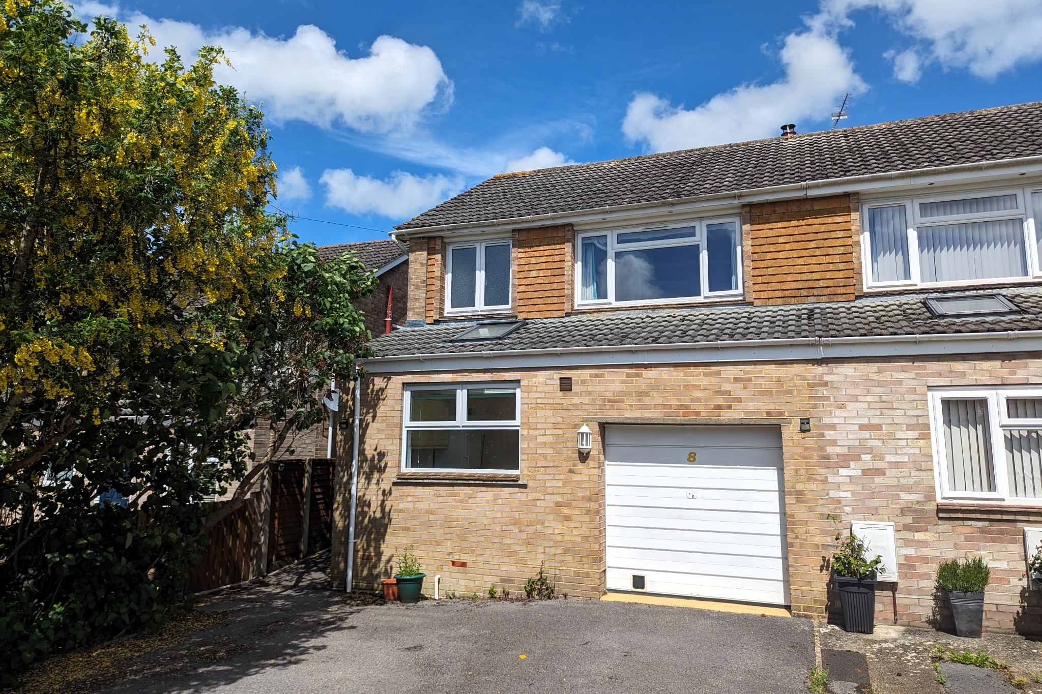 3 bed Semi-Detached House for rent in Romsey. From Pearsons Estate Agents - Romsey
