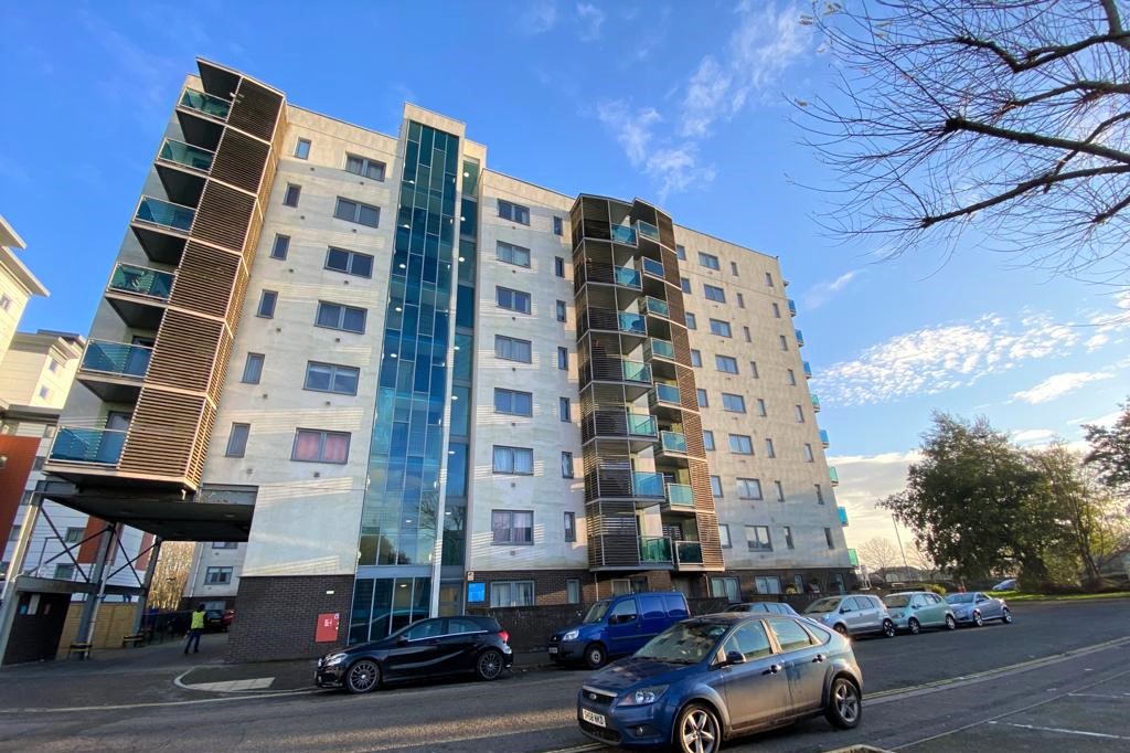 2 bed Apartment for rent in Southsea. From Pearsons - Southsea