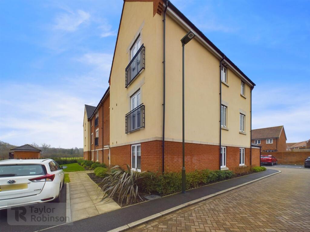 2 bed Apartment for rent in Crawley. From Taylor Robinson - Crawley 2 bed Apartment for rent in Crawley. From Taylor Robinson - Crawley