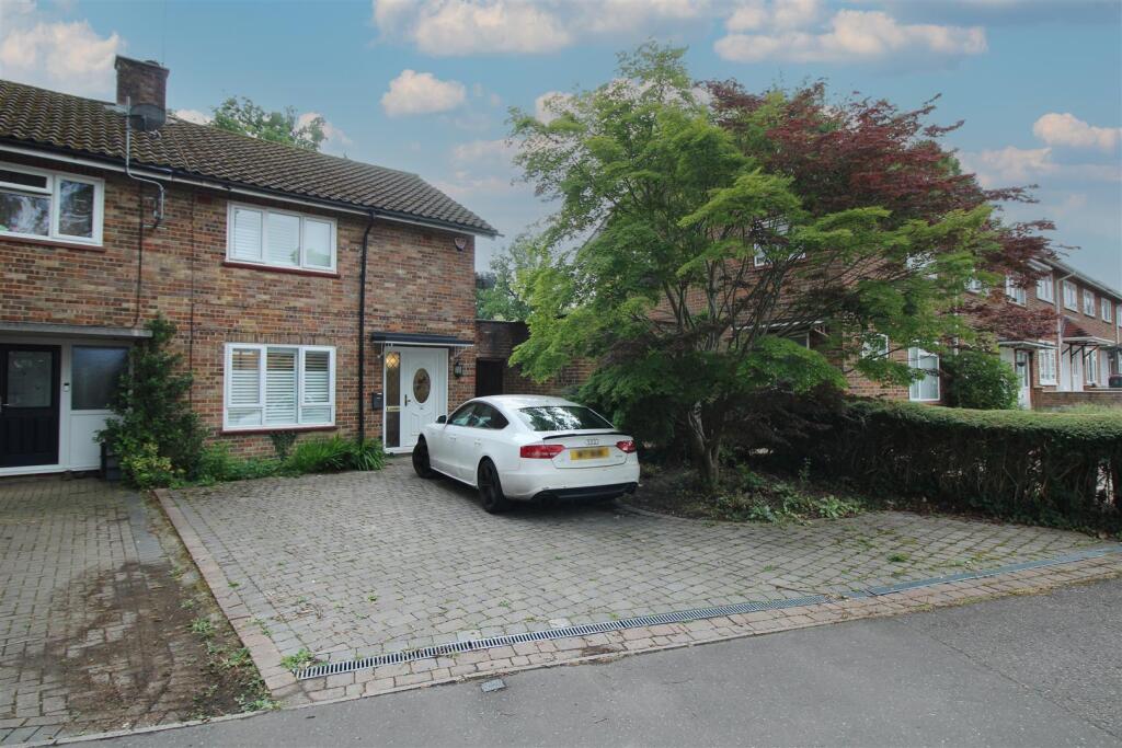 2 bed End of Terrace for rent in Crawley. From Taylor Robinson - Crawley