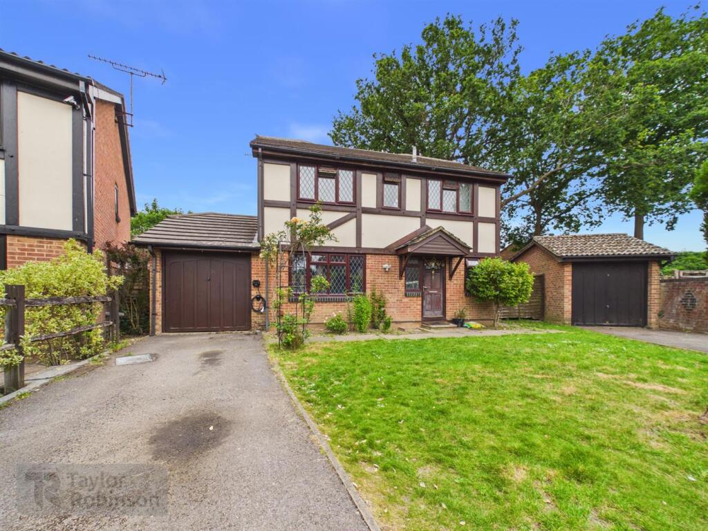 4 bed Detached for rent in Crawley. From Taylor Robinson - Crawley 4 bed Detached for rent in Crawley. From Taylor Robinson - Crawley