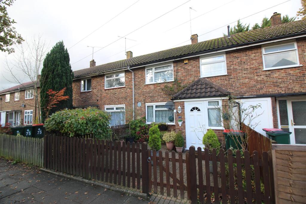 3 bed Detached for rent in Ifieldwood. From Taylor Robinson - Crawley 3 bed Detached for rent in Ifieldwood. From Taylor Robinson - Crawley