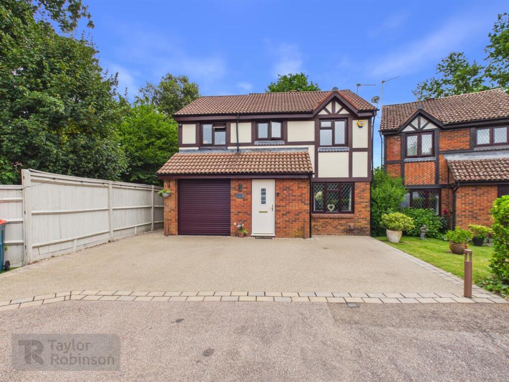 4 bed Detached for rent in Crawley. From Taylor Robinson - Crawley 4 bed Detached for rent in Crawley. From Taylor Robinson - Crawley