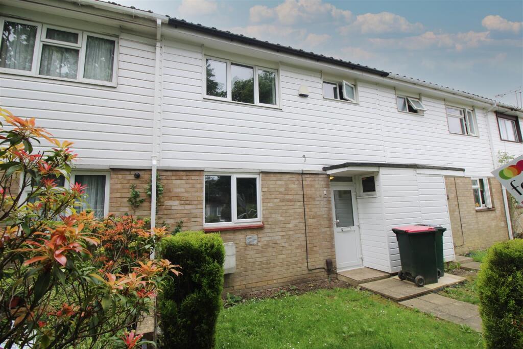 3 bed Detached for rent in Pease Pottage. From Taylor Robinson - Crawley 3 bed Detached for rent in Pease Pottage. From Taylor Robinson - Crawley